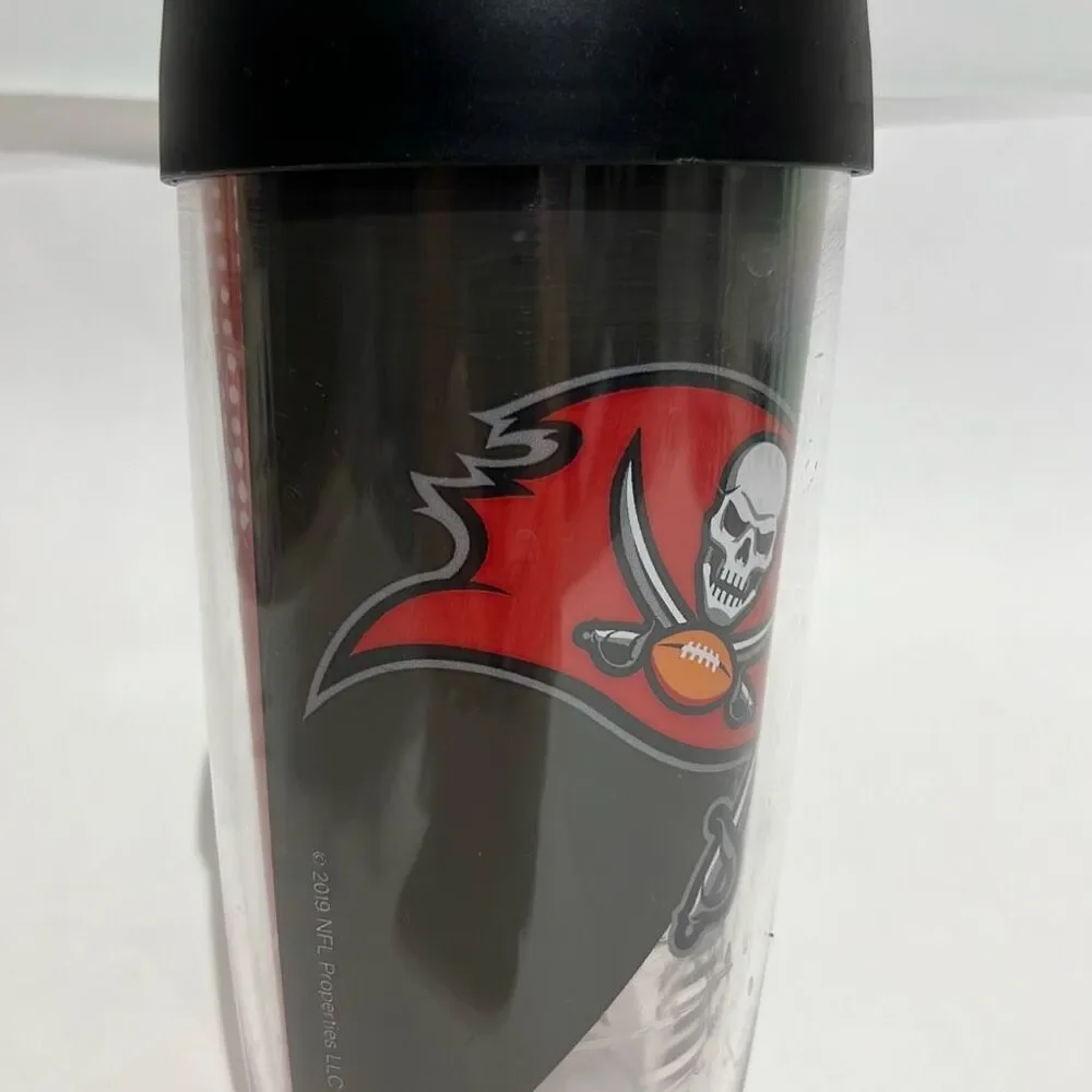 Tervis 2019 NFL Tampa Bay Buccaneers Raise The Flags Publix Liquors Tumbler‎